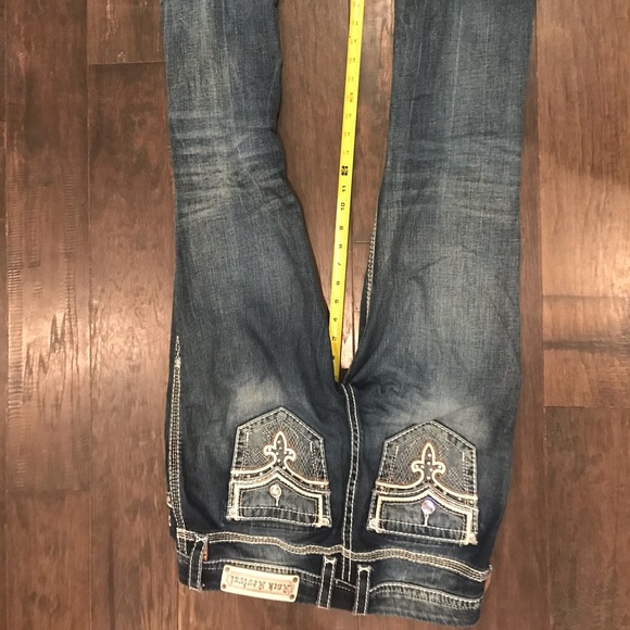 Rock Revival Jeans - Picture 2 of 4